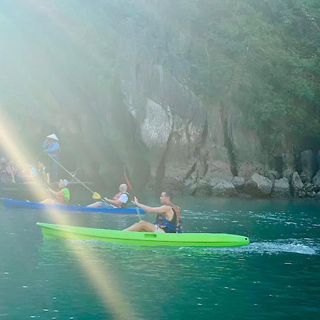 Hotel Dragon Crown Legend Cruise Ha Long Exterior foto