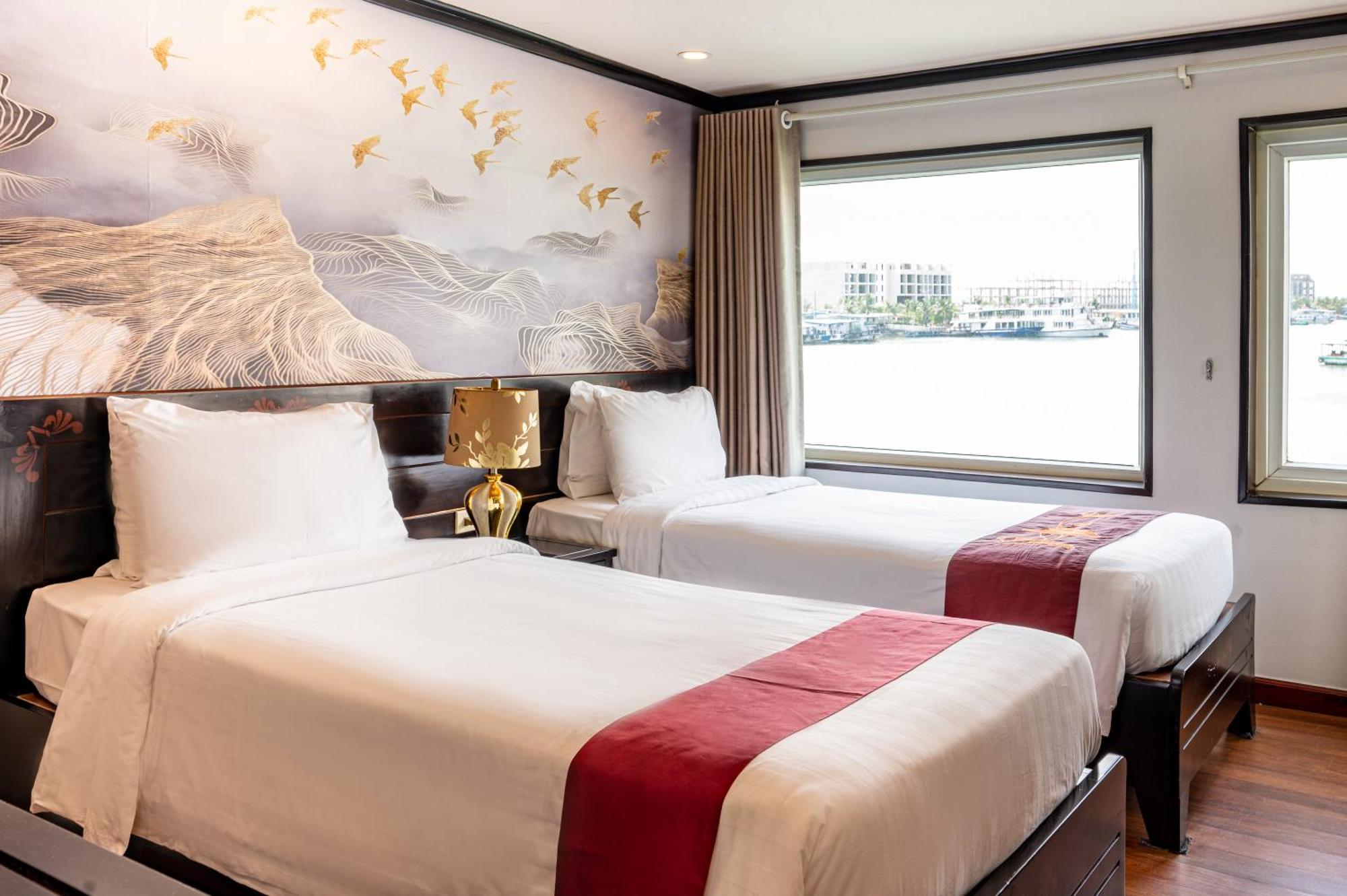 Hotel Dragon Crown Legend Cruise Ha Long Exterior foto