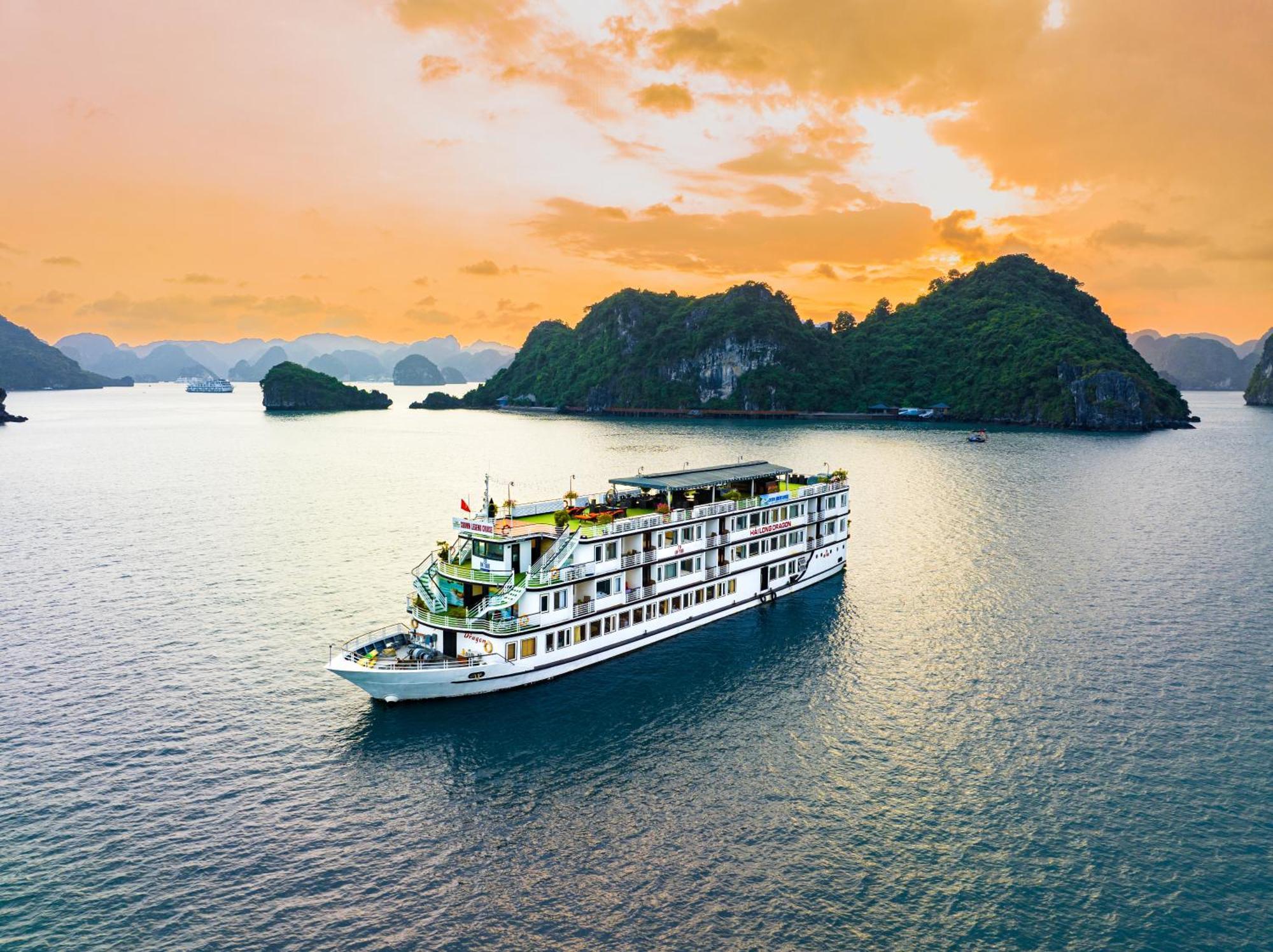 Hotel Dragon Crown Legend Cruise Ha Long Exterior foto