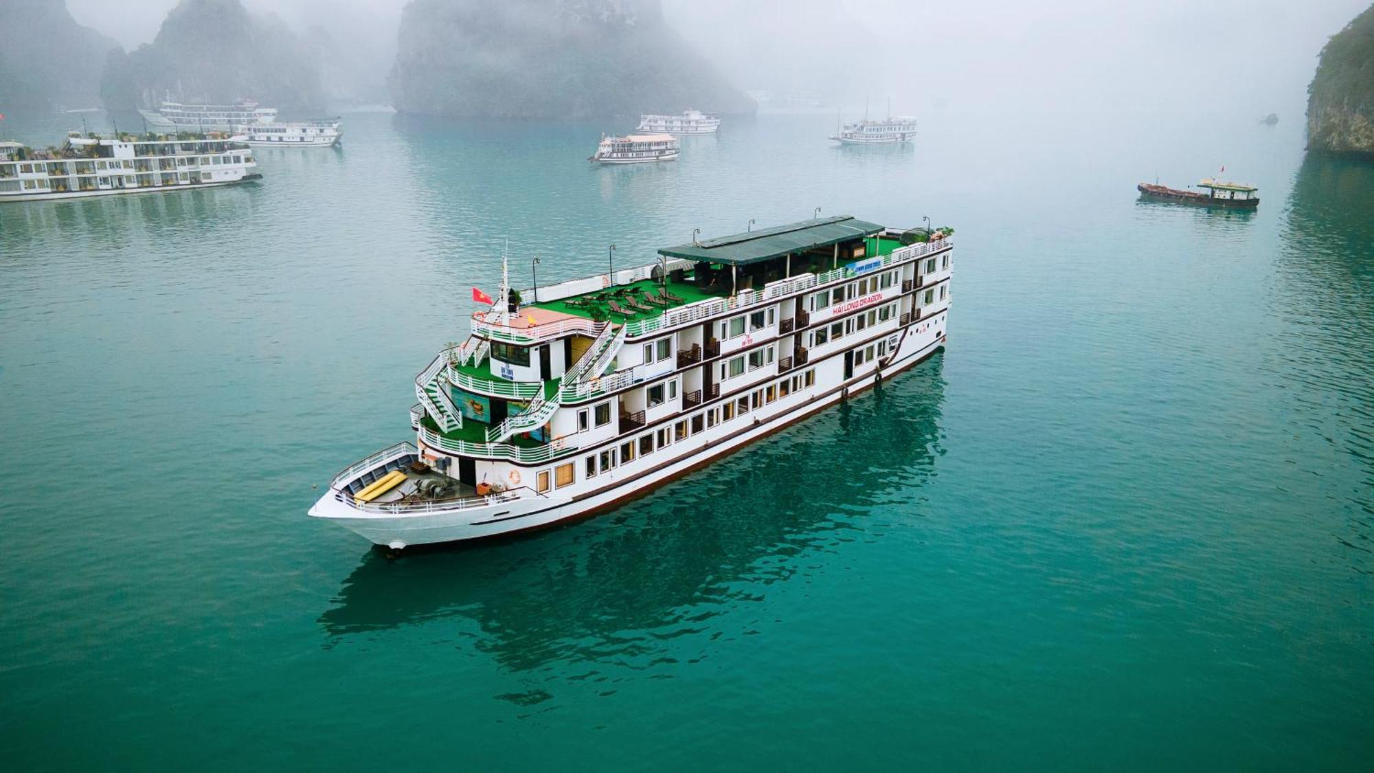 Hotel Dragon Crown Legend Cruise Ha Long Exterior foto