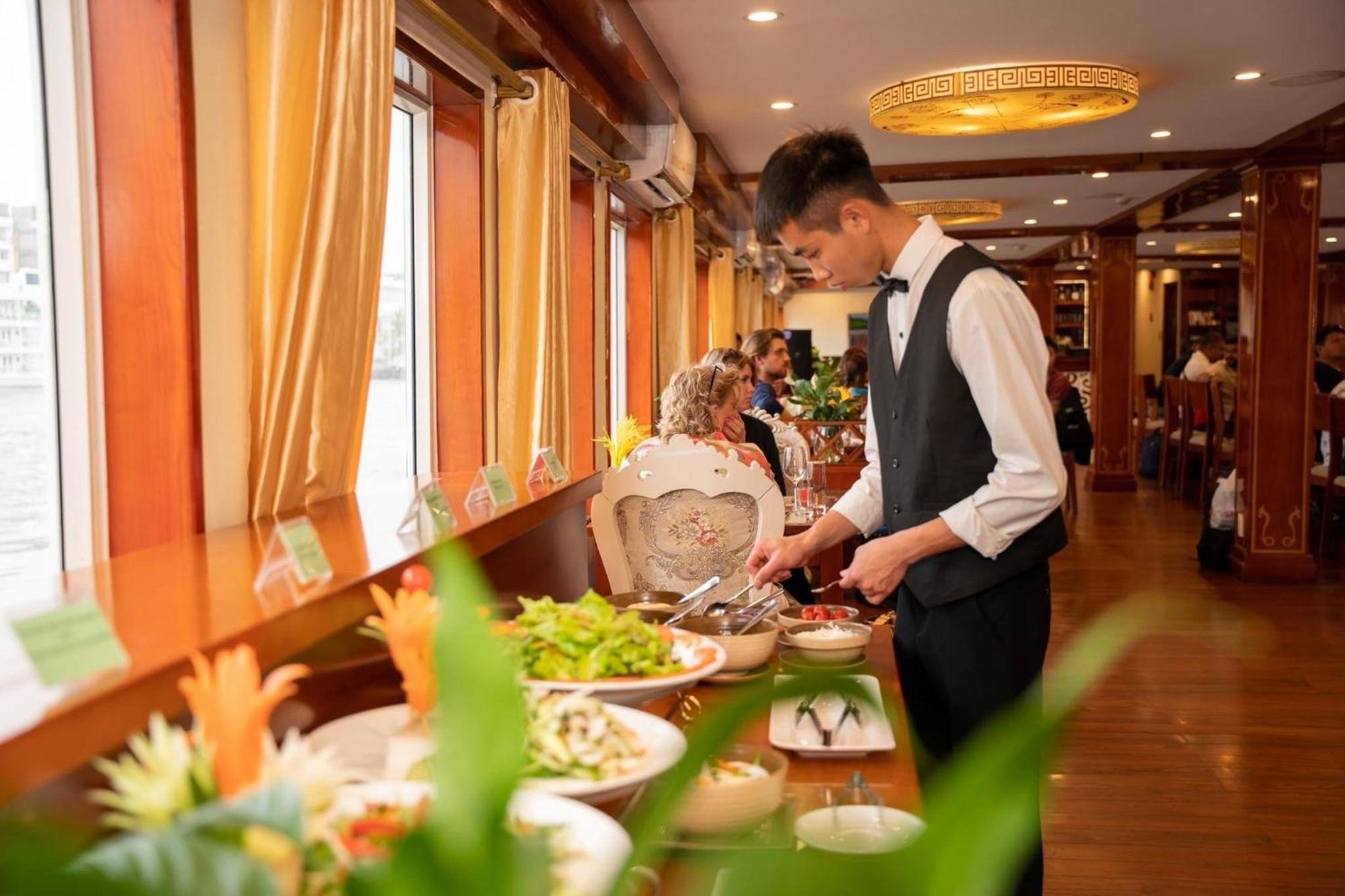 Hotel Dragon Crown Legend Cruise Ha Long Exterior foto